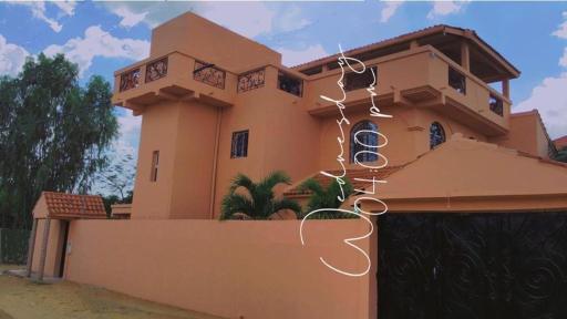 Villa Savana - Housity