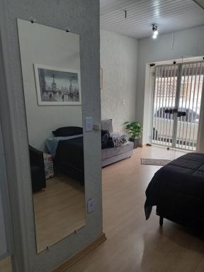 FLAT 1- Locação Temporada Centro Itapira - Housity