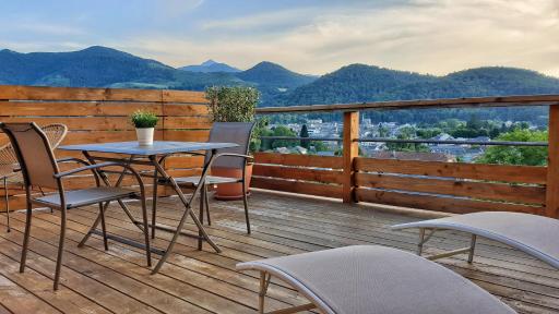 Vue imprenable et jacuzzi 4 Etoiles - Housity