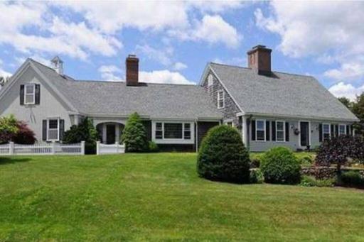 4 Bedroom cape-house - Housity