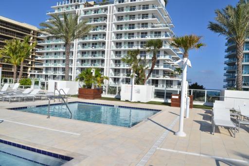 Grand Beach Hotel Surfside West - Housity
