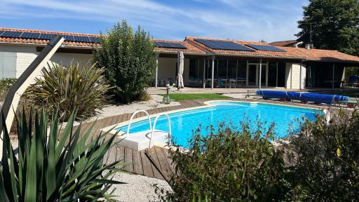 villa Anani 9/P+1BB piscine chauffée - Housity