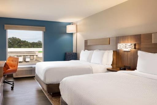 Holiday Inn Express & Suites Opelousas, an IHG Hotel - Housity