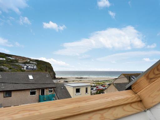 Driftwood - UK12557 - Housity