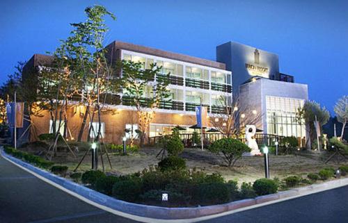 Berion Reosrt - Housity