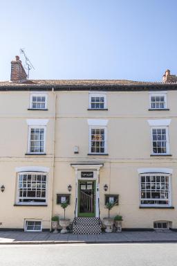 House Arundel - Housity