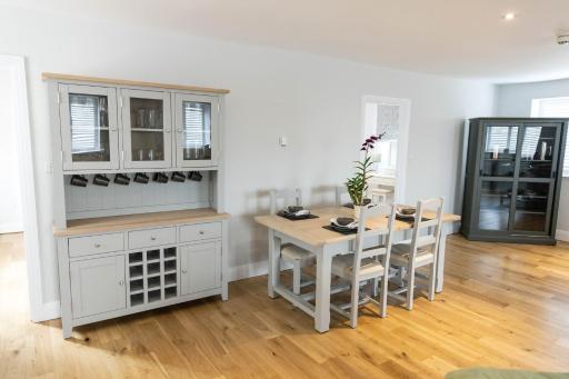 The Unicorn (Apartments) - Hizvo