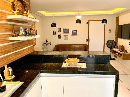 Apto Ubatuba home - Centro c vista - Housity