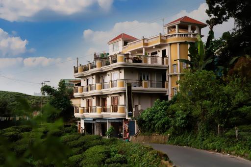 Traditional Hotel & Restaurant !! Kurseong !! Best Hotel in Kurseong - Housity