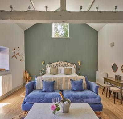 The Old Stables - Housity