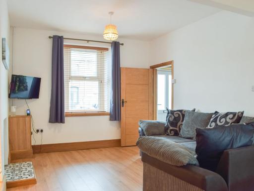 Oakleaf Cottage - Housity