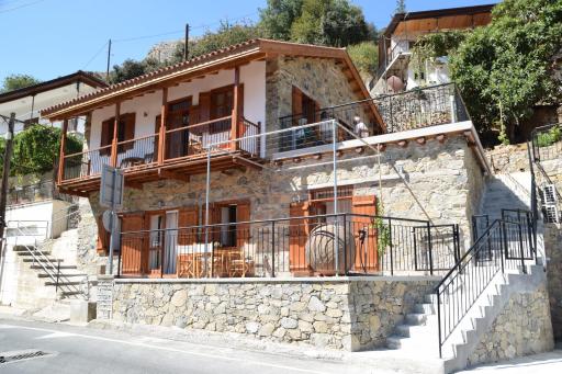 Konatzin tou Massou by Raise - Housity