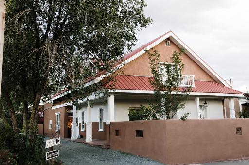 The Parador - Housity