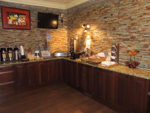 St Charles Hotel Downtown Hudson - Housity