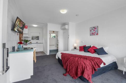 Geelong CBD Accommodation - Housity
