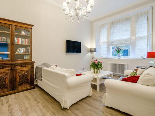 Castle Terrace - Housity