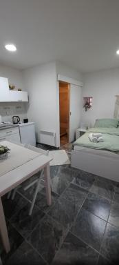 Studio apartman Centar - Housity