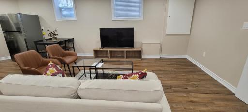 Guest Suite in Whitby - Housity