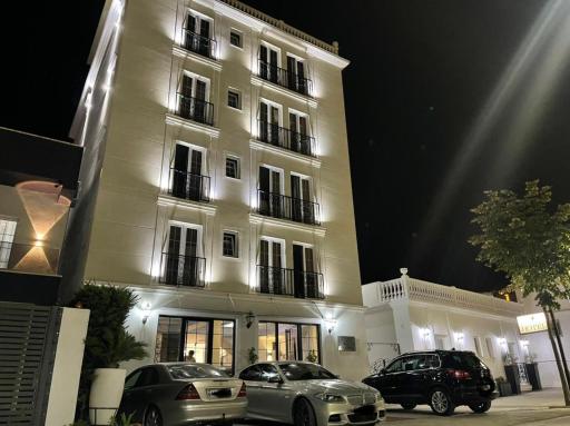 Ruby Palace - Housity