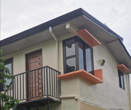 EZ & V Guesthouse - Housity