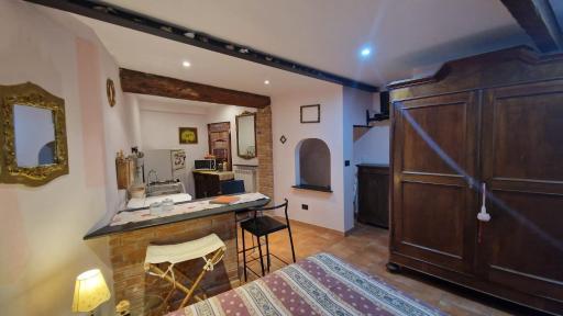 Monolocale in tipica casa ligure - Housity