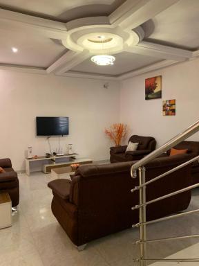 DELUXE HOMES - Housity