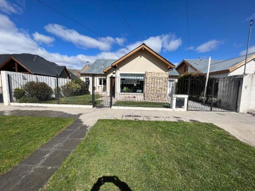 Casa cálida súper confortable hasta 7 personas - Housity