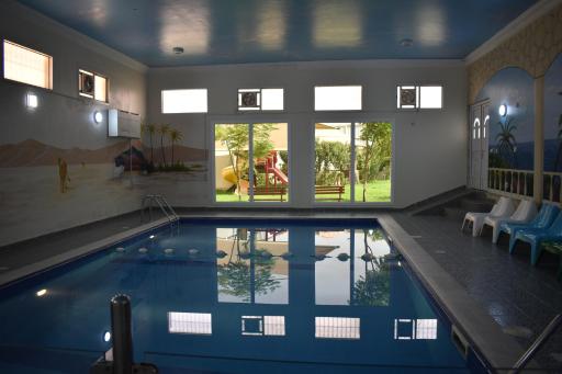 Family Resort - Housity