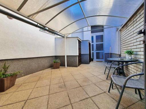 Apartment Laura & Lucija - Housity