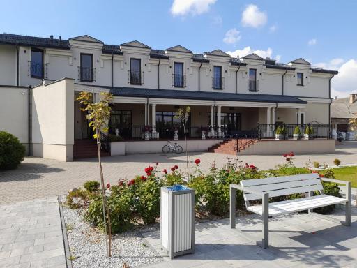 Dom Weselny Iwonka - Housity