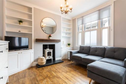 Bernard Cottage - Housity