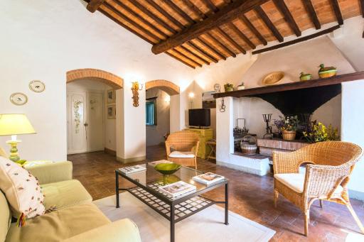 La vue panoramique imprenable s'étend jusqu'aux Alpes - Housity