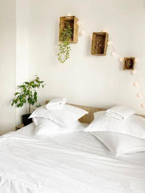 Cozy Flat Right Next To Bucharests Central Park - Housity
