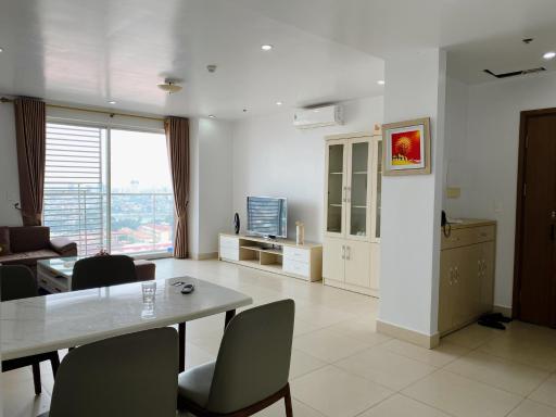 Three bedrooms Serviced Apartment (1206SHP) - 12 Lach Tray street - Housity
