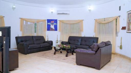 Sunshine villa Luxury Apts - Housity