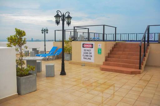 Breathtaking Luxury in Negombo - Housity