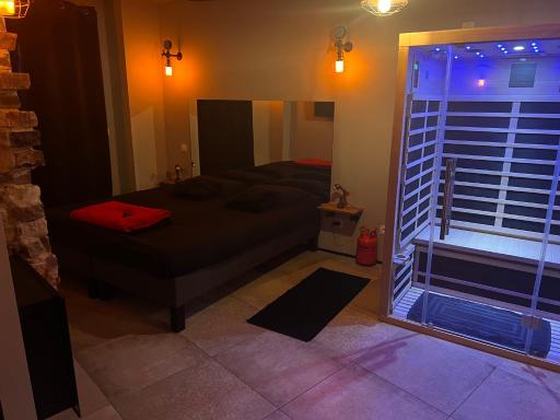 Luxury room (Factory Room) - Housity