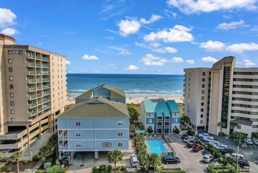 Stunning 8 BR, New Updates, Walk to Beach Bars, Main Street - Housity