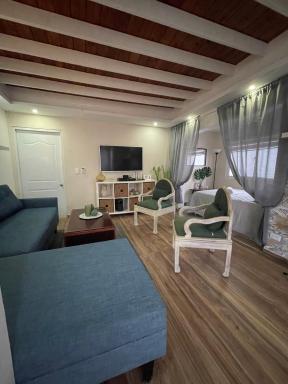 Hermosa y acogedora suite independiente con piscina - Housity