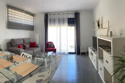 Excelente piso con aparcamiento privado - Housity