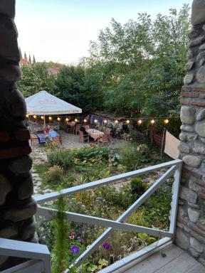 Guest House Lali - Housity