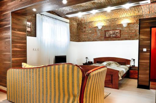 Studio 600 - Housity