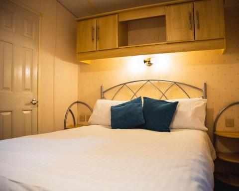 The Elms Static Caravan - Housity