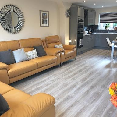 City Centre Town House with City Views and Free Parking 7FSBI - Housity