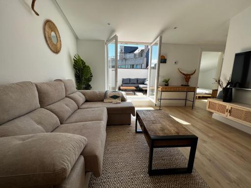 Sky Fleming 31 by Oktheway - Housity