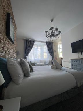 Crow's Nest - Housity