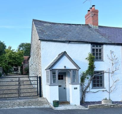 Hurst cottage, a cosy 2 bed cottage in Dorset - Housity