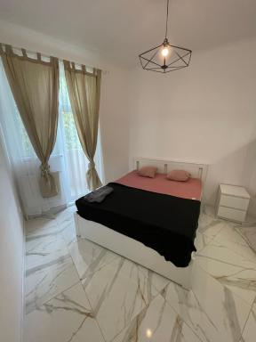 3 Rooms Apartament in the city center of Bucharest - Housity