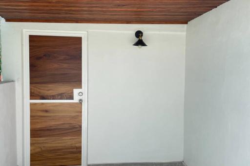 Cinco. Nuevo y amplio estudio en el centro - Hizvo
