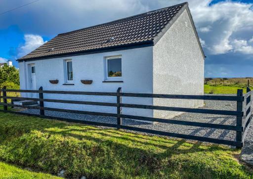 Peninsula Cottage - Housity